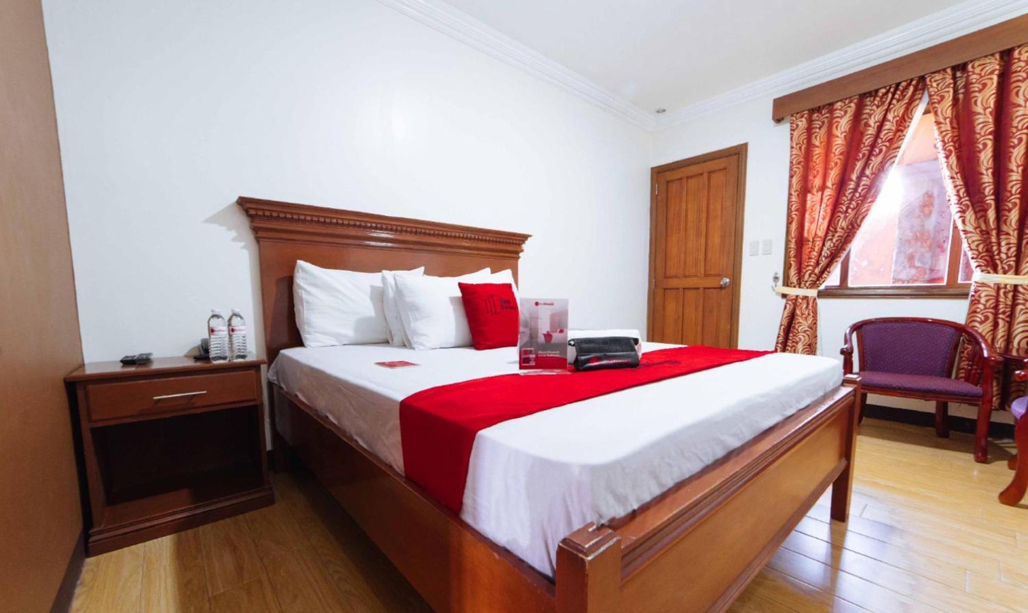 Reddoorz Plus @ Starhomes Olivianville Tarlac City Экстерьер фото